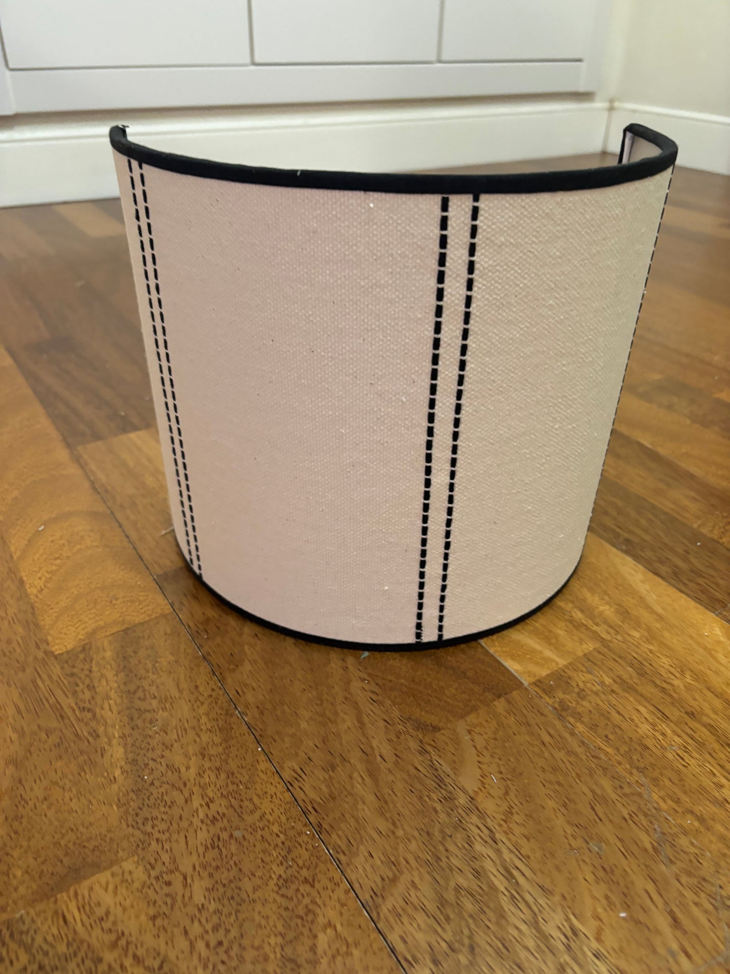 Aplique 30 x 25 tela Carla negra