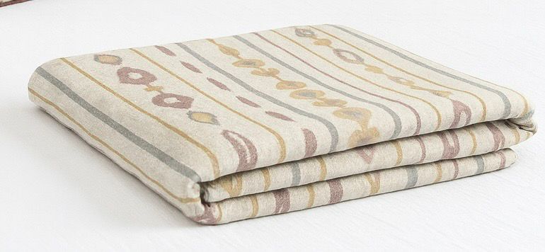 PLAIDS PARA PIES DE CAMA
