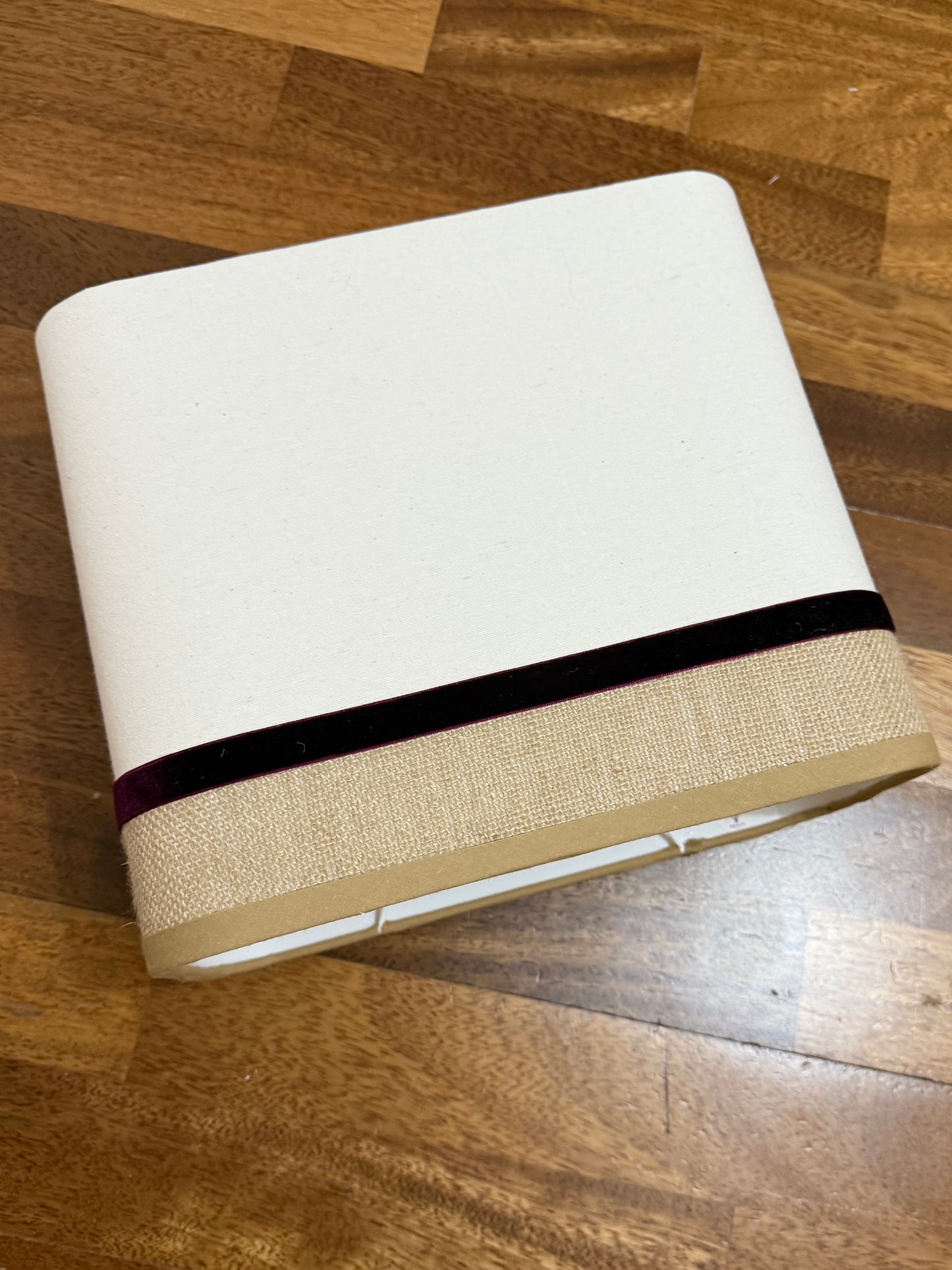 Pantalla rectangular lino y rafia