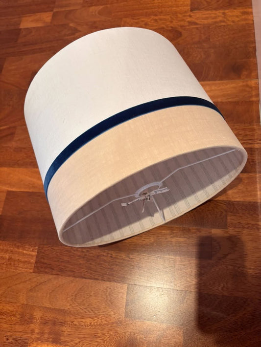 Pantalla combinada con interior raya gris y terciopelo