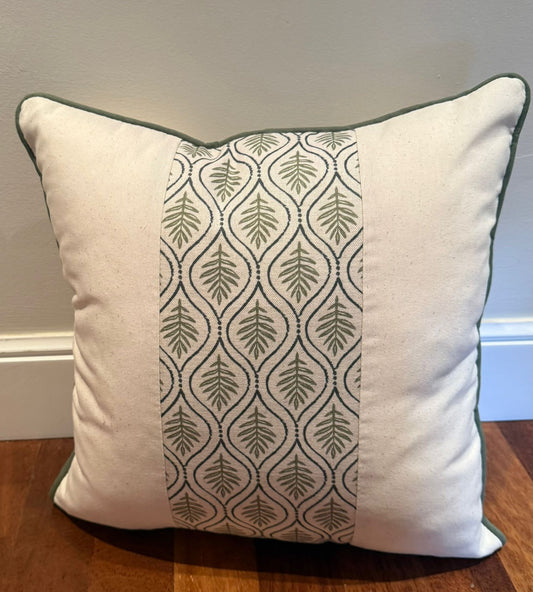 Cojín hojas Wilde con franja